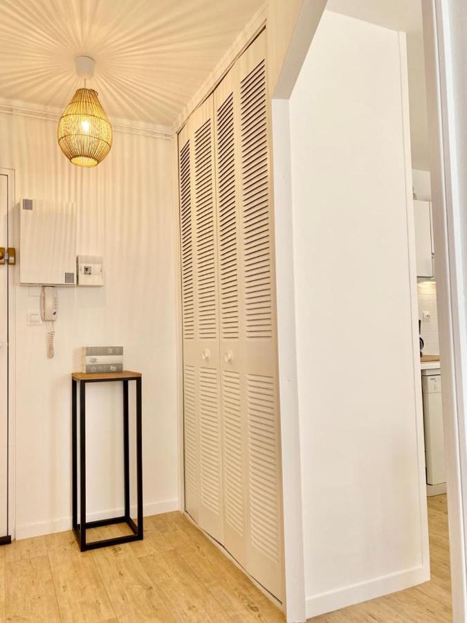 Appartement élégant avec vue sur le port Saint-Martin-de-Ré Exterior foto