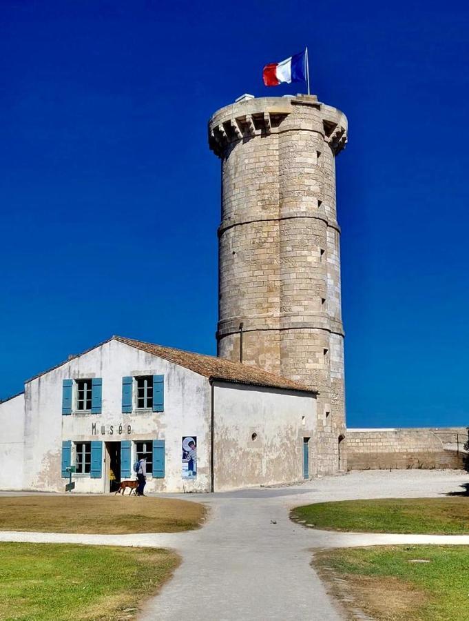 Appartement élégant avec vue sur le port Saint-Martin-de-Ré Exterior foto